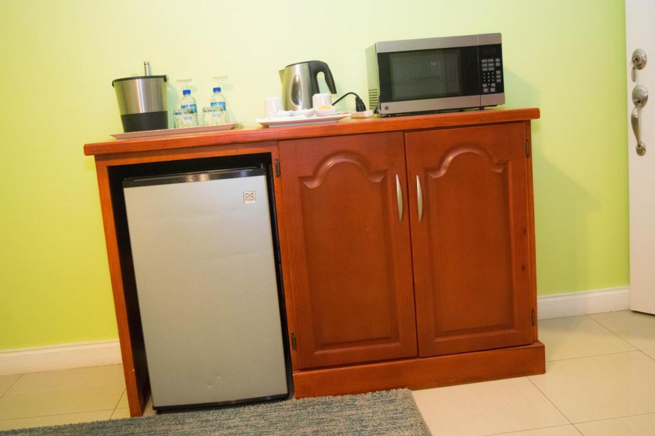 Beverly'S Oasis Suites Scarborough Luaran gambar
