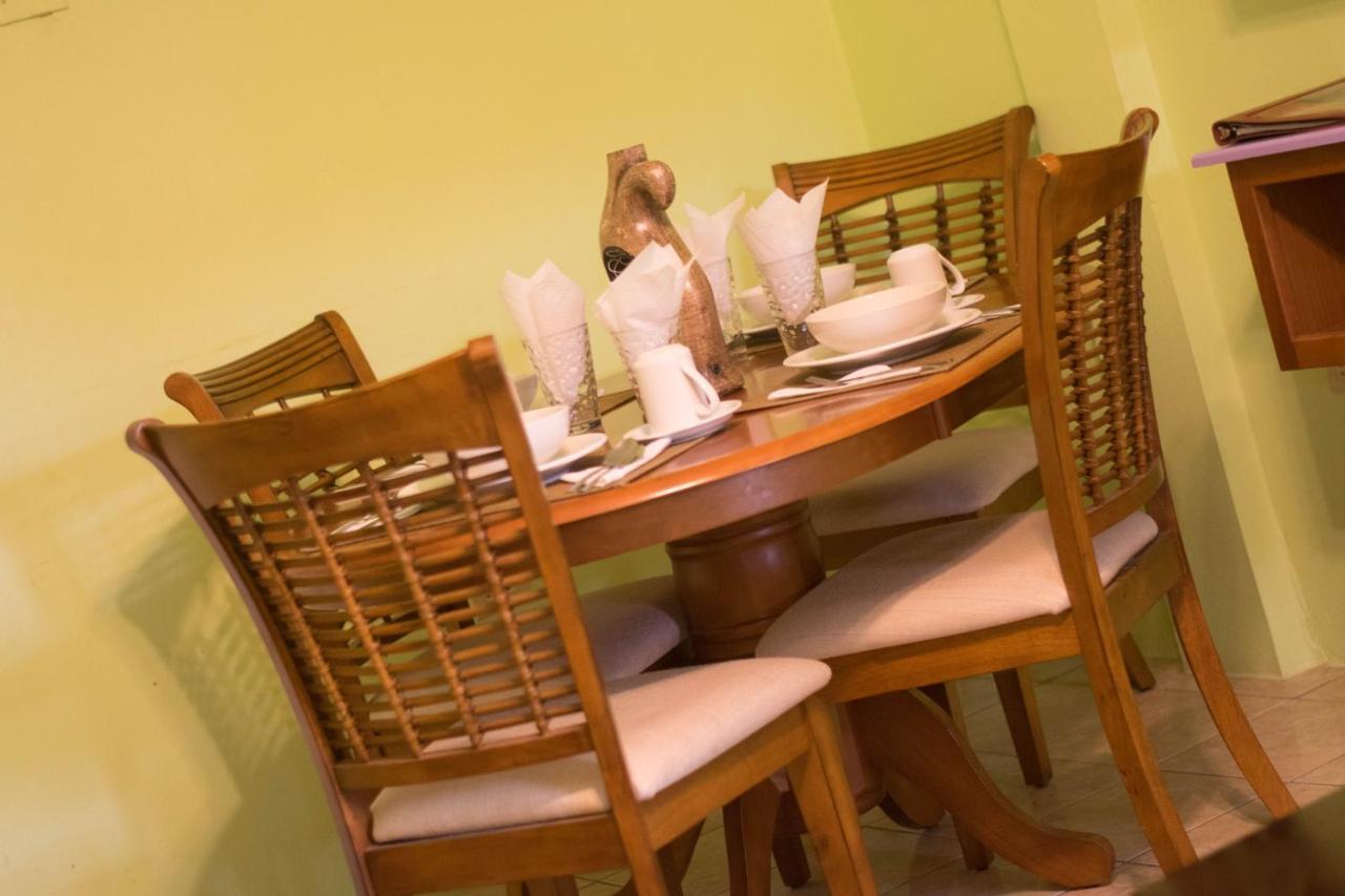 Beverly'S Oasis Suites Scarborough Luaran gambar