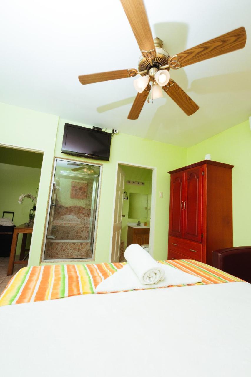 Beverly'S Oasis Suites Scarborough Luaran gambar